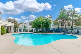 Photo #4: 20059489 Listing 