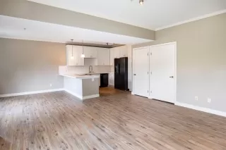 Photo #3: 20059767 Listing