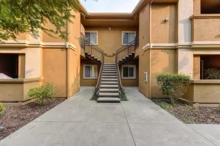 Photo #1: 20059819 Listing 