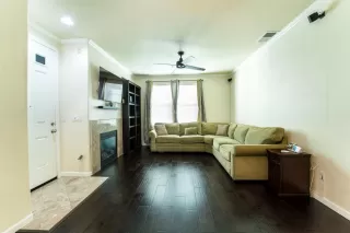 Photo #3: 20059953 Listing 