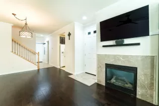 Photo #5: 20059953 Listing 