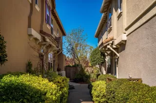 Photo #3: 20060162 Listing