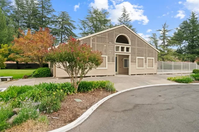 MLS: 20060173 Condo For Sale