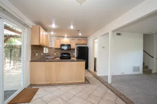 Photo #2: 20060207 Listing