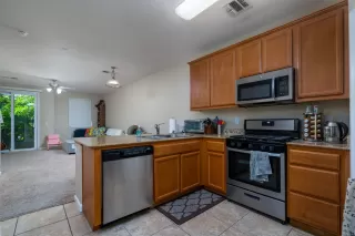 Photo #5: 20060233 Listing 