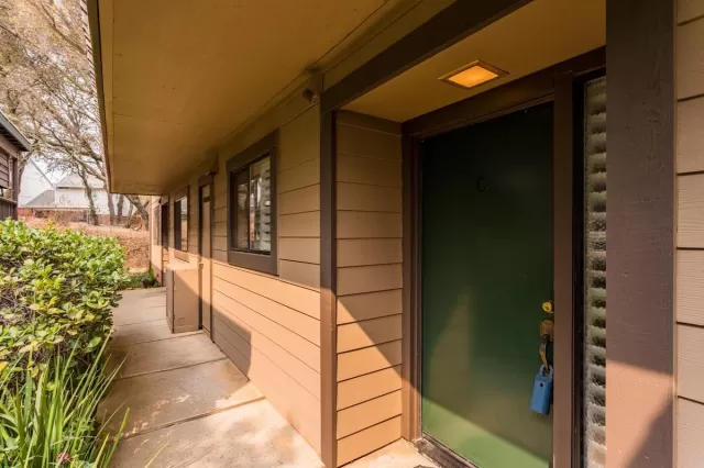 MLS: 20060382 Condo For Sale