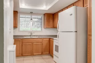 Photo #6: 20060382 Listing 