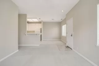 Photo #3: 20060427 Listing 