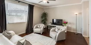 Photo #5: 20060450 Listing