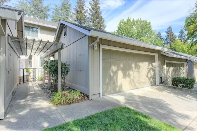 MLS: 20060481 Condo For Sale