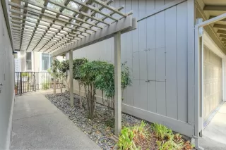 Photo #2: 20060481 Listing