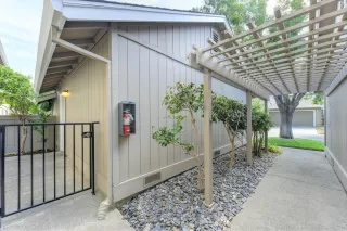 Photo #3: 20060481 Listing