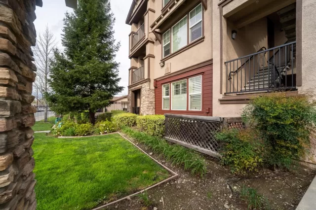 MLS: 20060702 Condo For Sale