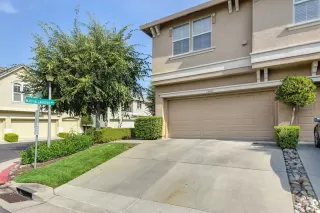 Photo #2: 20061004 Listing 