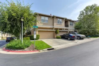 Photo #3: 20061004 Listing 