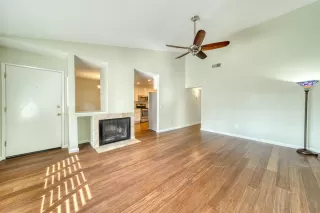 Photo #3: 20061054 Listing