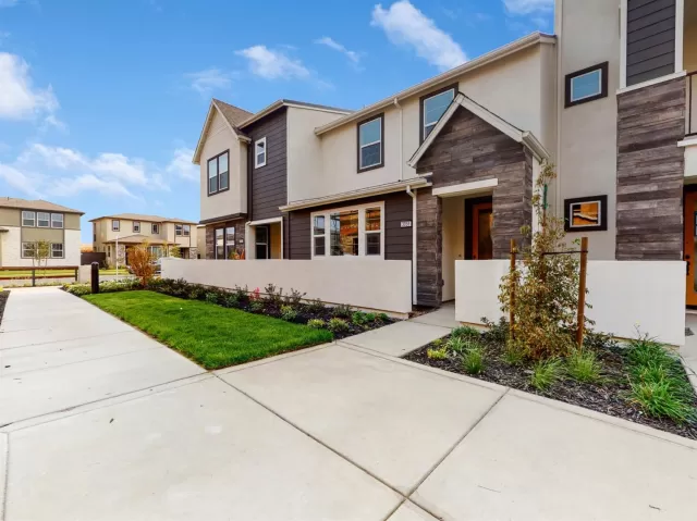 MLS: 20061260 Condo For Sale