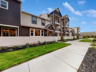 Photo #2: 20061260 Listing