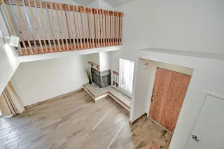 Photo #4: 20061421 Listing