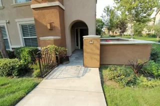 Photo #2: 20061465 Listing 