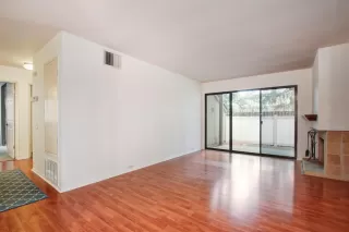 Photo #3: 20061610 Listing 