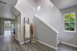 Photo #1: 20061672 Listing 