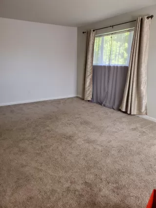 Photo #6: 20061807 Listing 