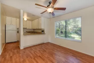 Photo #4: 20061938 Listing 