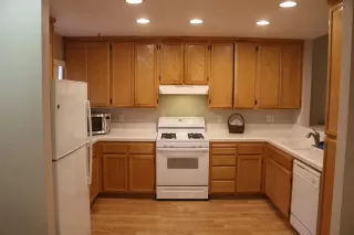 Photo #1: 20061948 Listing