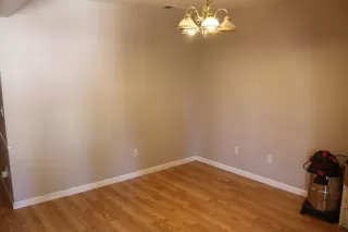 Photo #4: 20061948 Listing