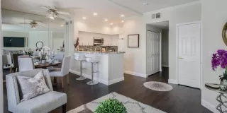 Photo #2: 20061996 Listing