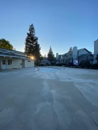 Photo #6: 20062079 Listing