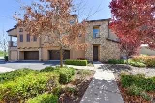 Photo #1: 20062239 Listing 