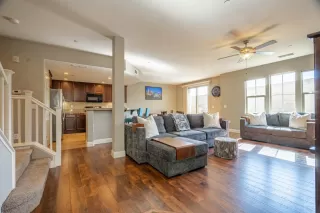 Photo #4: 20062239 Listing 