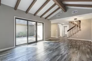 Photo #3: 20062254 Listing