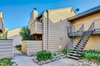 Photo #2: 20062264 Listing