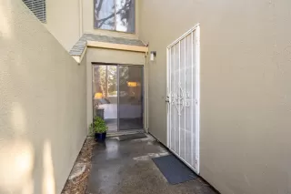 Photo #4: 20062376 Listing 