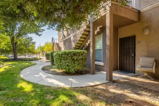 Photo #3: 20062452 Listing