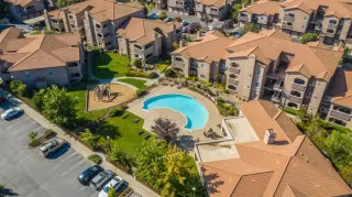 Photo #5: 20062452 Listing