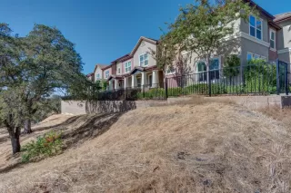Photo #2: 20062669 Listing