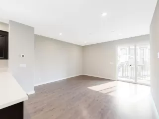 Photo #6: 20062816 Listing