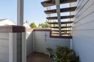 Photo #2: 20062845 Listing 