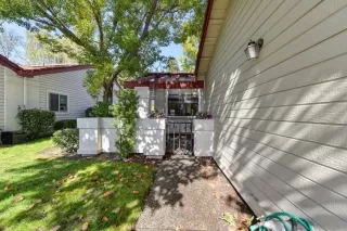 Photo #1: 20062868 Listing 