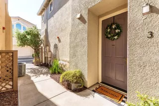 Photo #4: 20062930 Listing