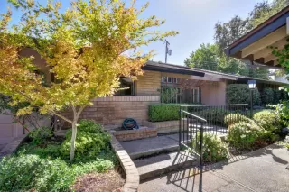 Photo #2: 20063014 Listing