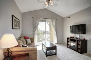 Photo #3: 20063015 Listing 