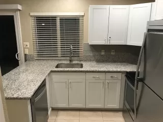 Photo #6: 20063482 Listing