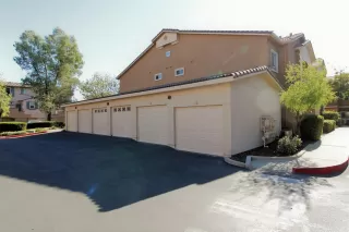 Photo #2: 20063503 Listing