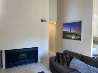 Photo #5: 20063514 Listing