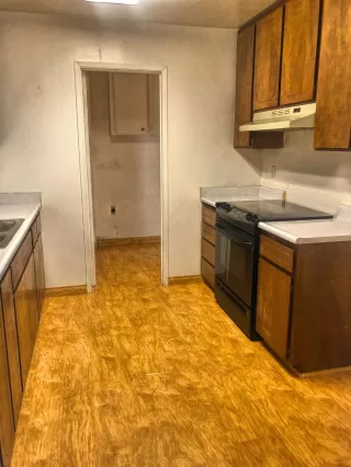 Photo #3: 20063608 Listing